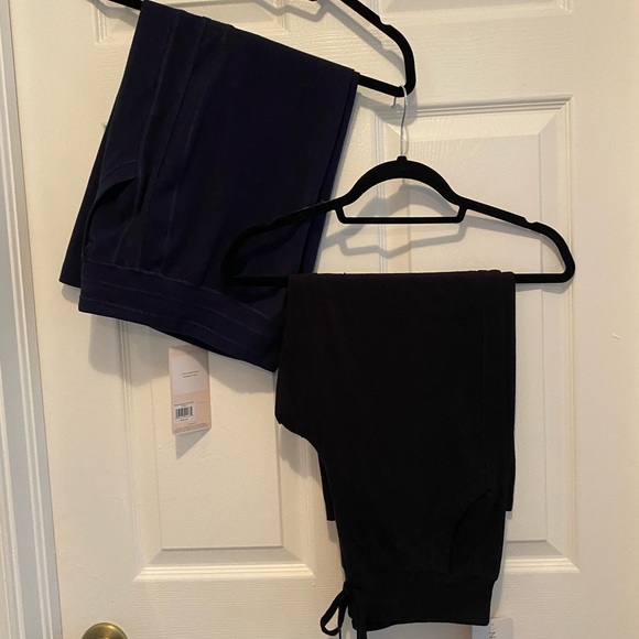 Danskin Drawstring Crop Pants (2) NWT. Small - Picture 1 of 5